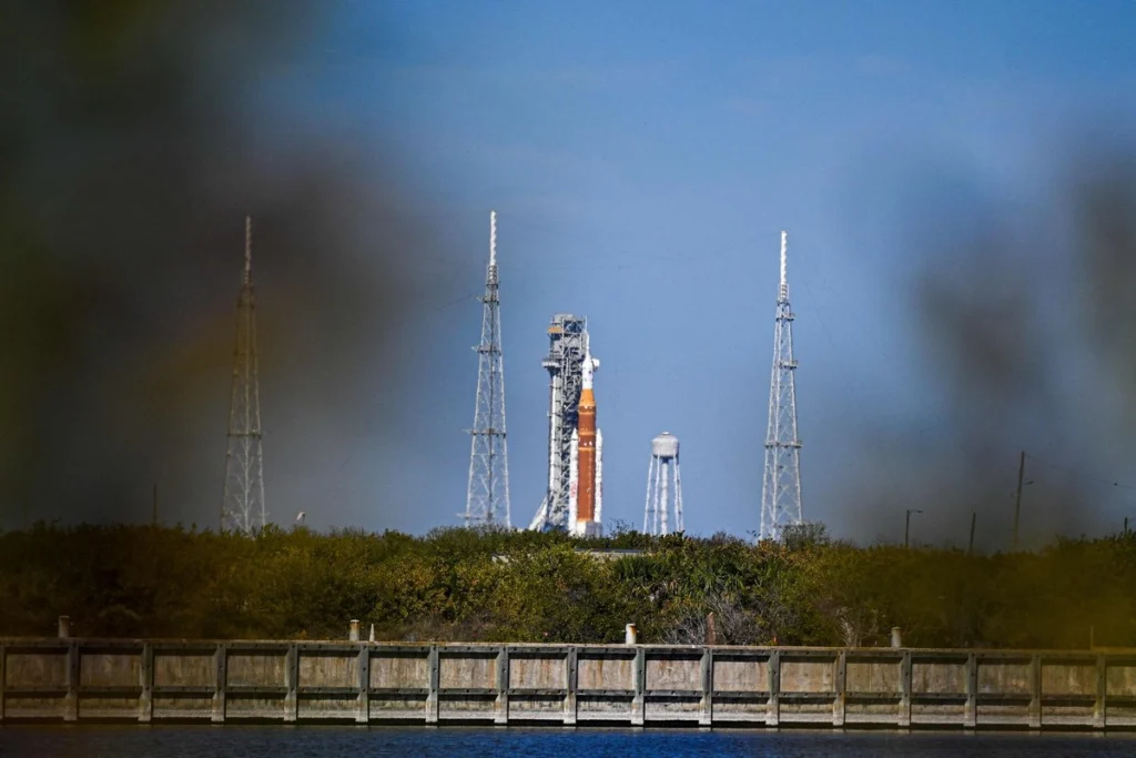 NASA retrasa la misión lunar Artemis hasta marzo